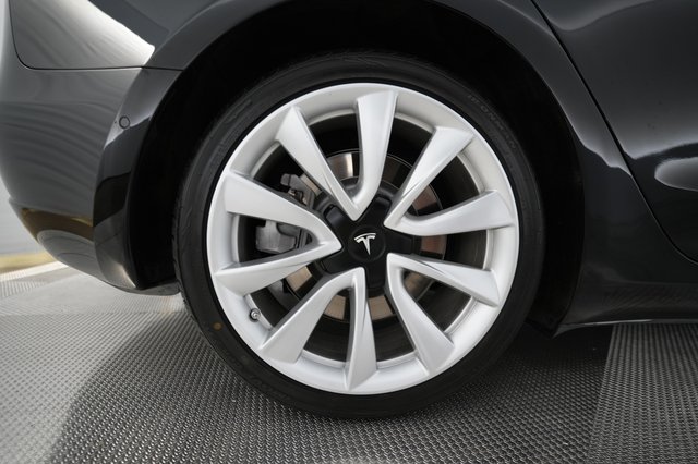 2019 Tesla Model 3 — photo 15 of 24