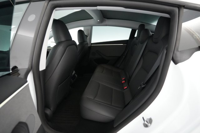 2025 Tesla Model 3 — photo 17 of 24