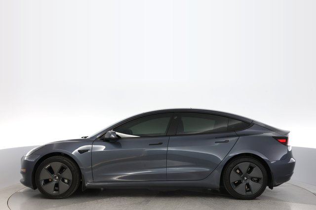 2023 Tesla Model 3 — photo 12 of 26
