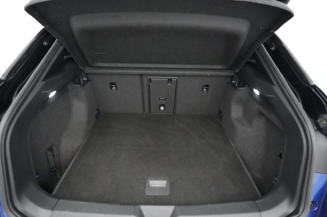 2021 Volkswagen ID.4 — photo 6 of 21