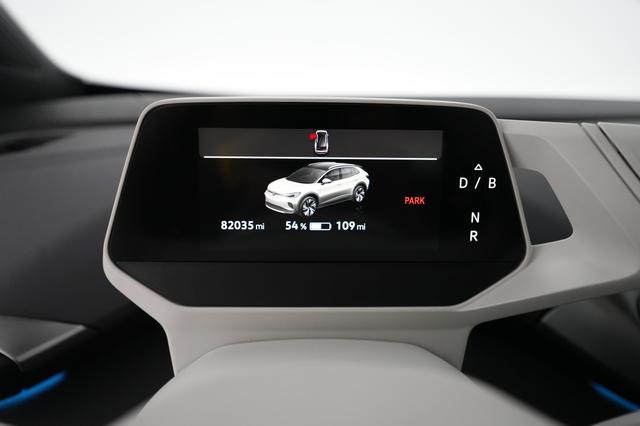 2021 Volkswagen ID.4 — photo 5 of 21