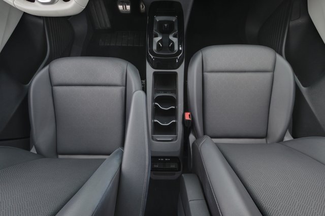 2021 Volkswagen ID.4 — photo 20 of 21