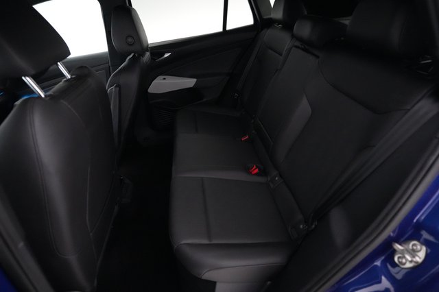 2021 Volkswagen ID.4 — photo 17 of 21