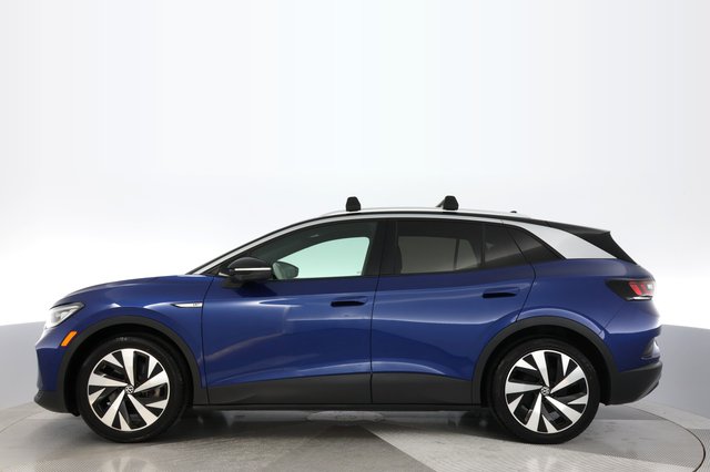 2021 Volkswagen ID.4 — photo 12 of 21