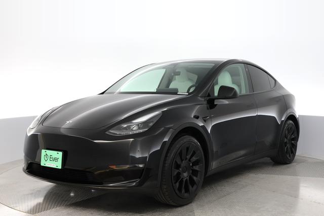 2023 Tesla Model Y — VIN 7SAYGAEE3PF698062