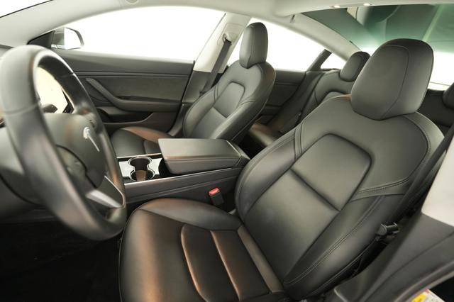 2019 Tesla Model 3 — photo 3 of 24