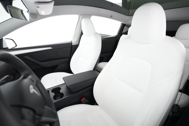 2023 Tesla Model Y — photo 3 of 24