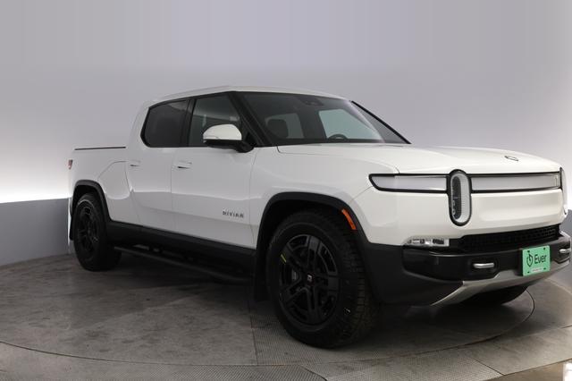 2023 Rivian R1T — photo 10 of 22