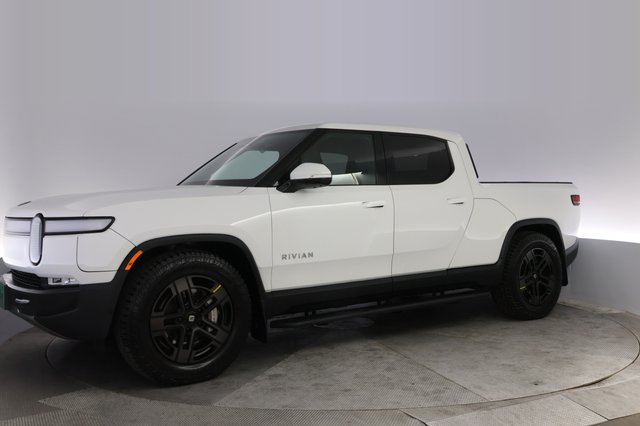 2023 Rivian R1T — photo 14 of 22