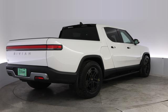 2023 Rivian R1T — photo 2 of 22