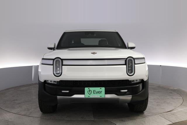 2023 Rivian R1T — photo 9 of 22