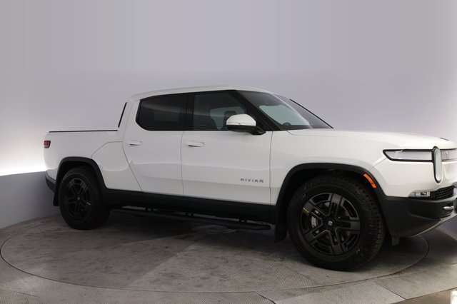 2023 Rivian R1T — photo 11 of 22