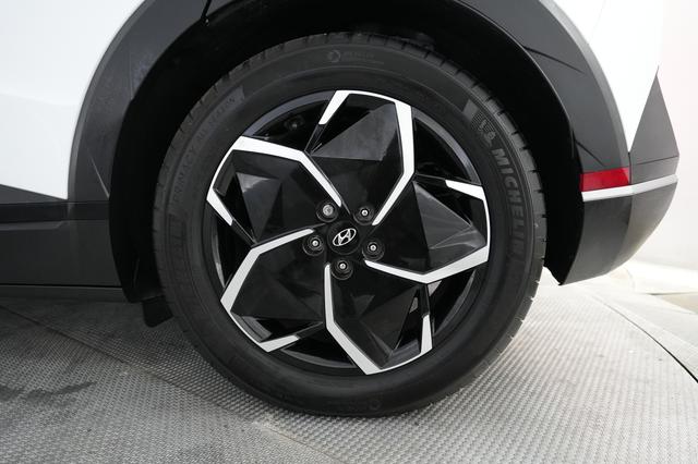 2024 Hyundai IONIQ 5 — photo 7 of 26