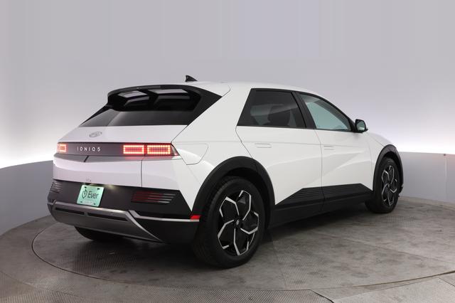 2024 Hyundai IONIQ 5 — photo 2 of 26