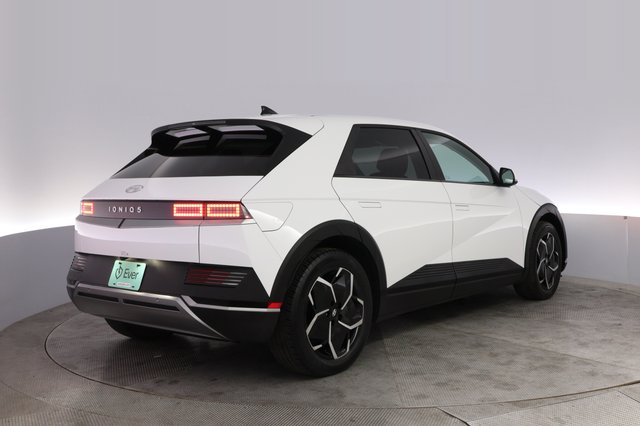 2024 Hyundai IONIQ 5 — photo 2 of 26
