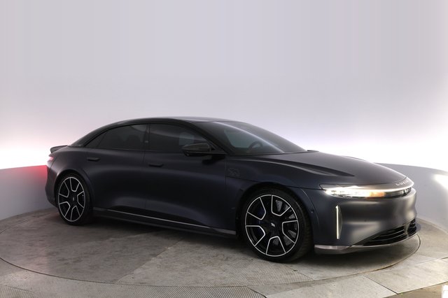 2025 Lucid Air — photo 11 of 21