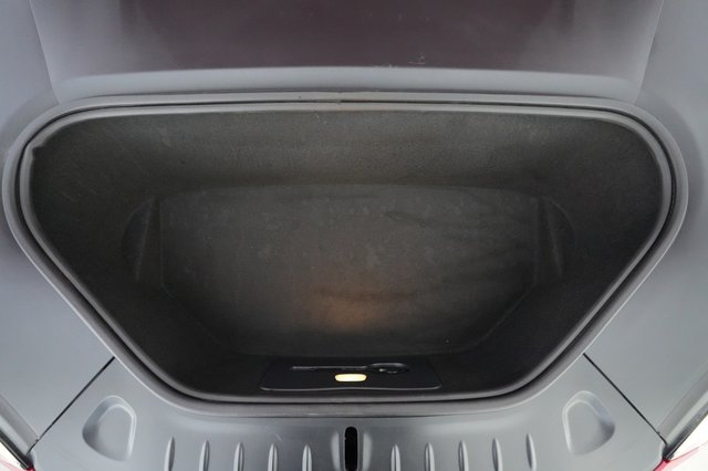 2022 Tesla Model S — photo 22 of 24