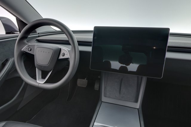2024 Tesla Model 3 — photo 20 of 24