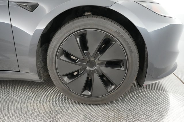2024 Tesla Model 3 — photo 15 of 24