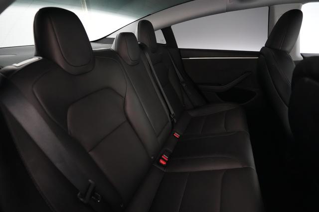 2024 Tesla Model 3 — photo 4 of 24