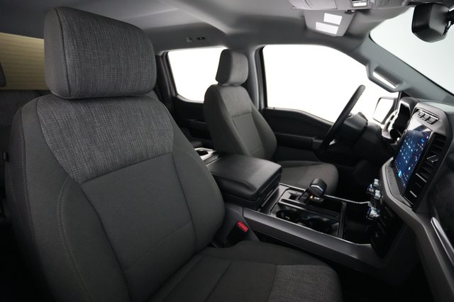 2023 Ford F-150 Lightning — photo 12 of 15