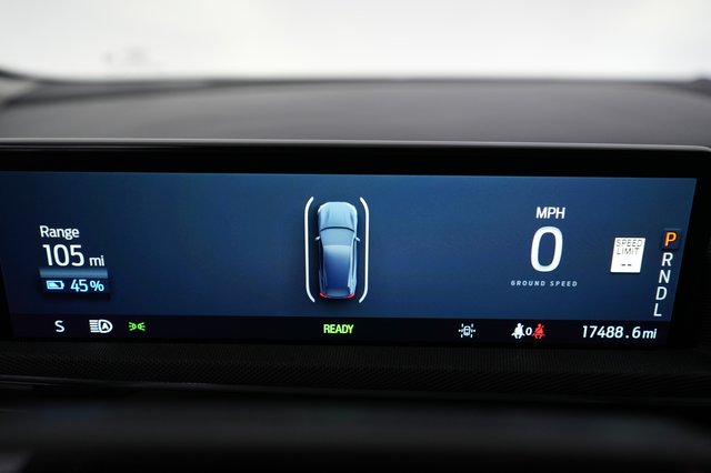 2023 Ford Mustang Mach-E — photo 5 of 27