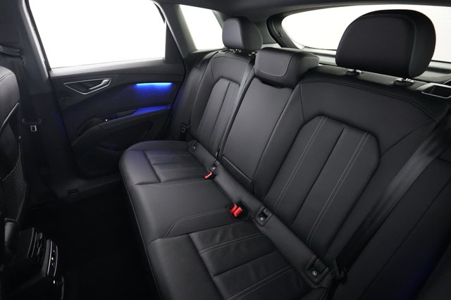 2023 Audi Q4 e-tron — photo 19 of 25