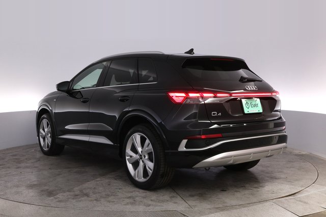 2023 Audi Q4 e-tron — photo 13 of 25