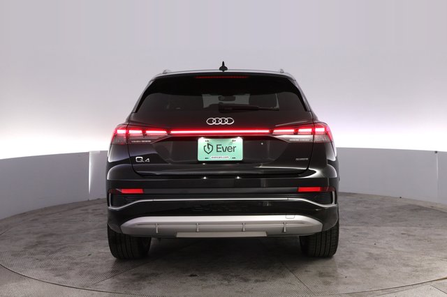 2023 Audi Q4 e-tron — photo 12 of 25