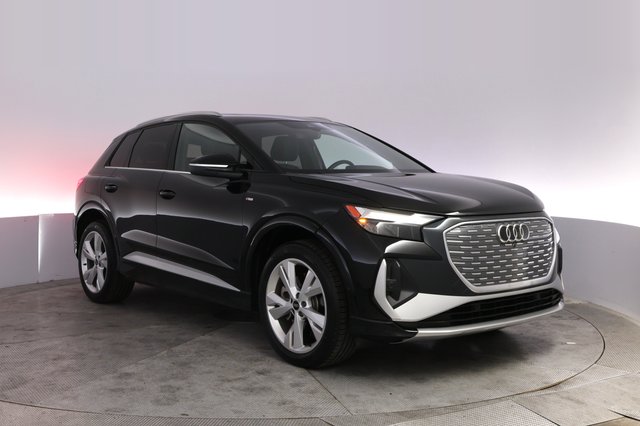 2023 Audi Q4 e-tron — photo 10 of 25