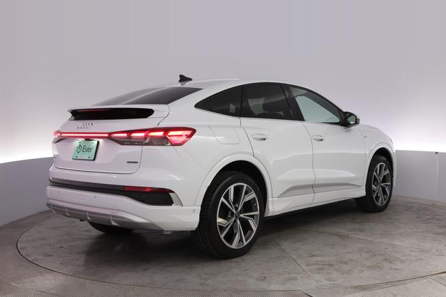 2024 Audi Q4 Sportback e-tron — photo 2 of 20