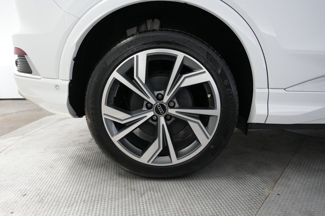 2024 Audi Q4 Sportback e-tron — photo 17 of 20