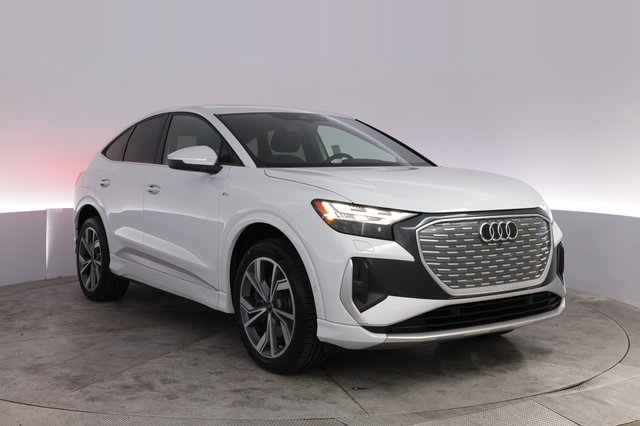 2024 Audi Q4 Sportback e-tron — photo 10 of 20