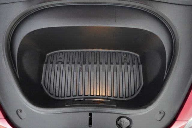 2025 Tesla Model 3 — photo 20 of 22