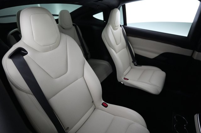 2023 Tesla Model X — photo 4 of 26