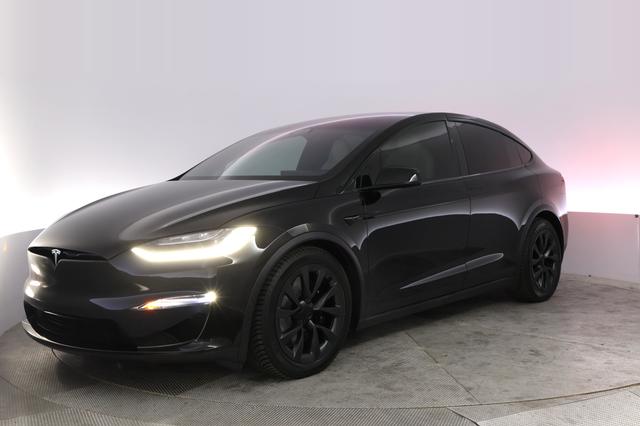 2023 Tesla Model X — VIN 7SAXCBE57PF368633