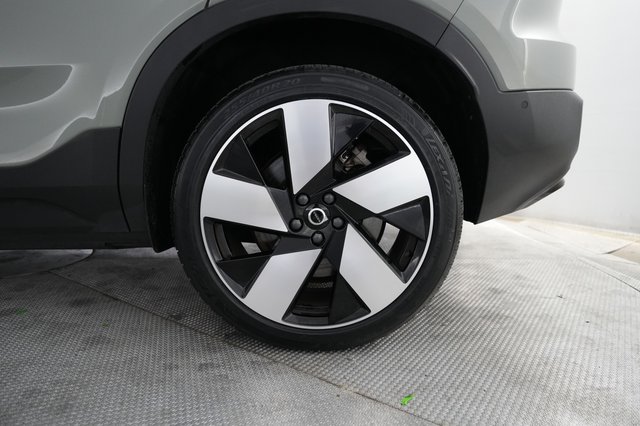 2023 Volvo C40 Recharge — photo 7 of 21