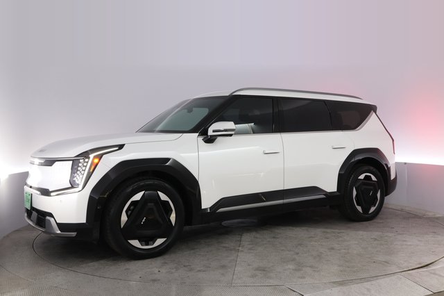 2024 Kia EV9 — photo 14 of 26