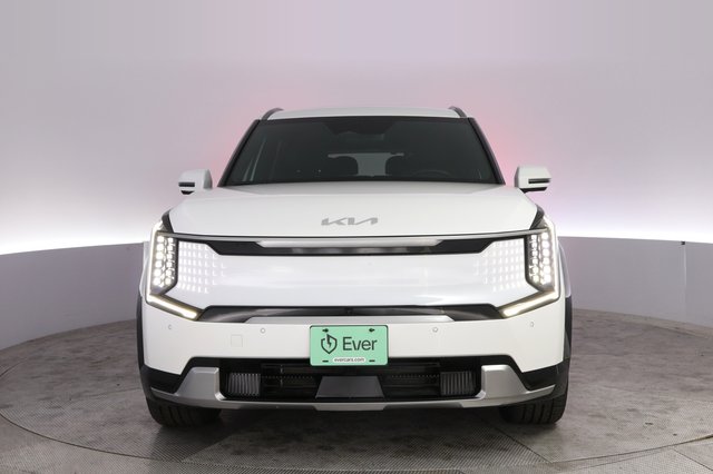 2024 Kia EV9 — photo 9 of 26