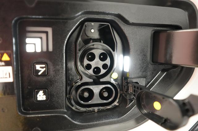 2024 Kia EV9 — photo 8 of 26