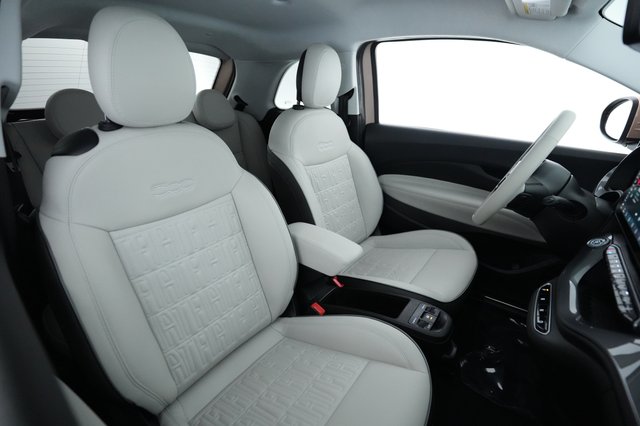 2024 Fiat 500e — photo 18 of 20
