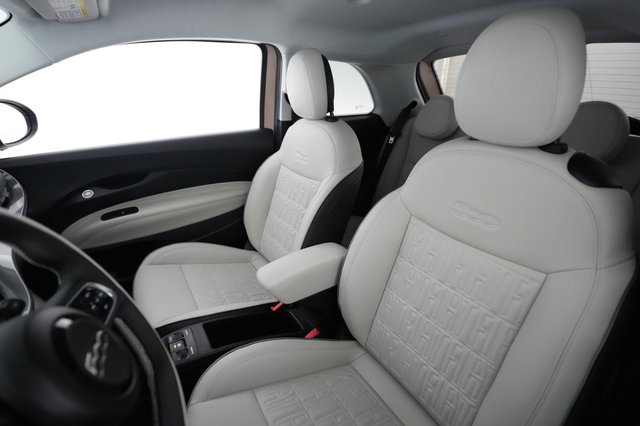2024 Fiat 500e — photo 3 of 20