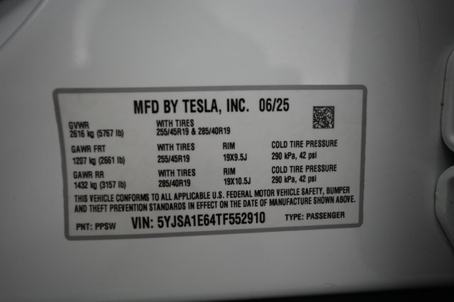 2026 Tesla Model S — photo 20 of 20
