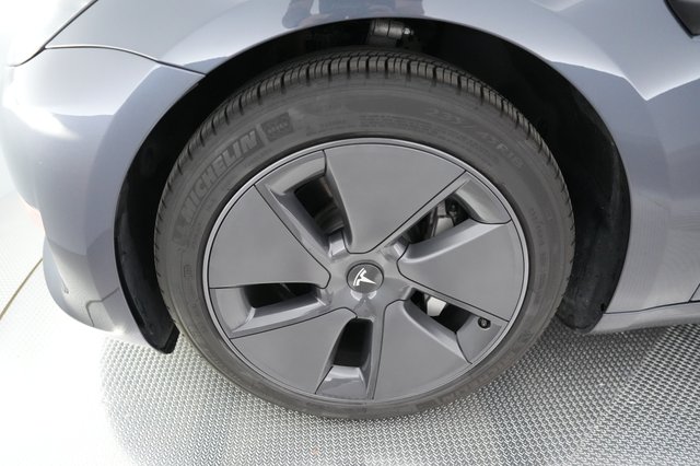 2023 Tesla Model 3 — photo 14 of 22