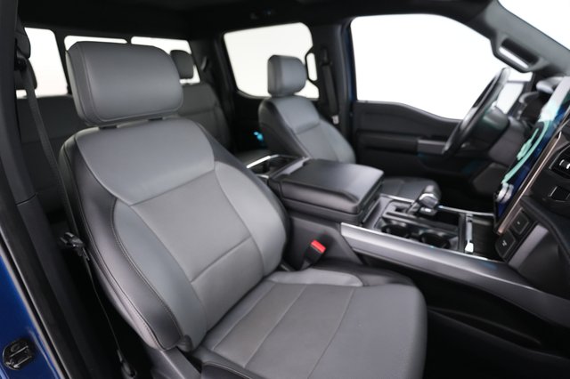 2022 Ford F-150 Lightning — photo 12 of 18
