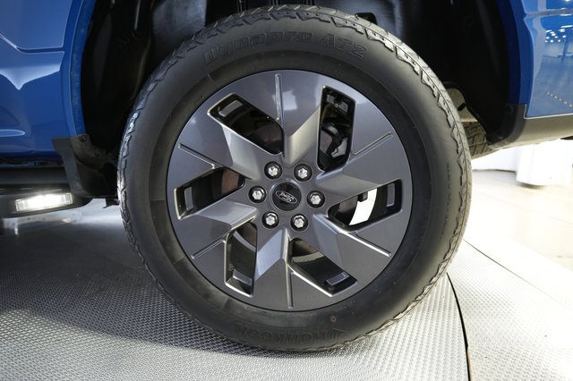 2022 Ford F-150 Lightning — photo 7 of 18