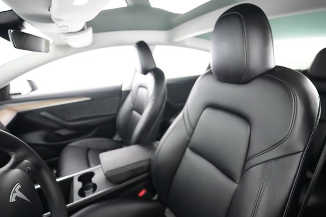 2023 Tesla Model 3 — photo 18 of 28