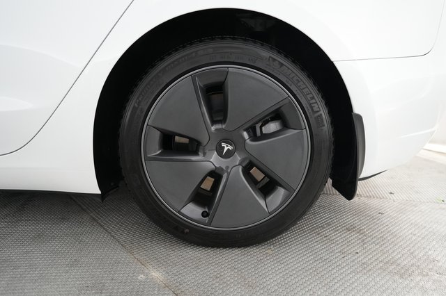 2023 Tesla Model 3 — photo 7 of 28