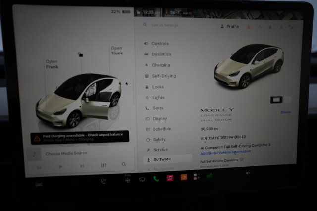 2023 Tesla Model Y — photo 5 of 22