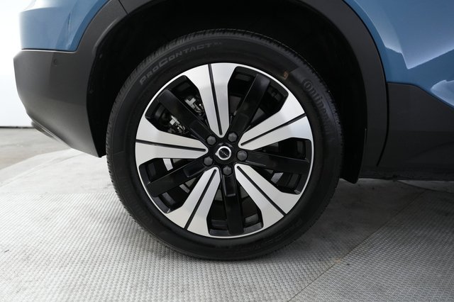 2023 Volvo XC40 Recharge — photo 17 of 22